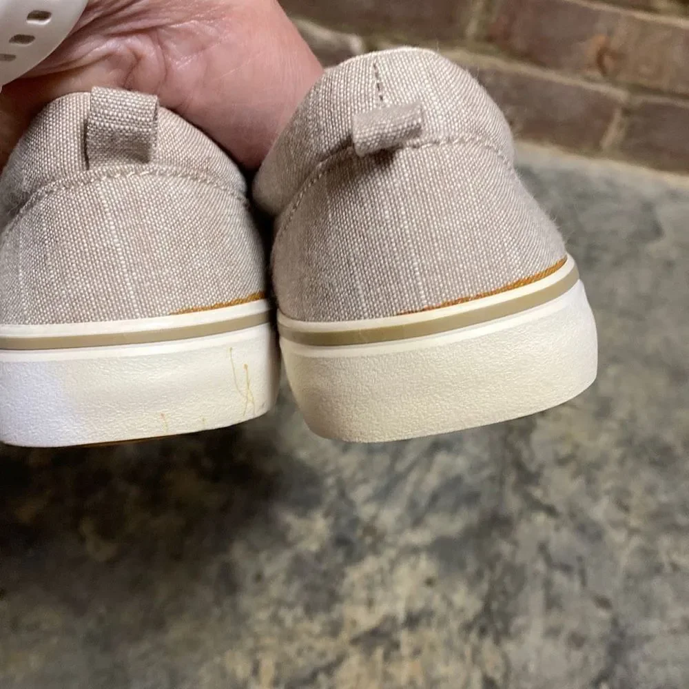 Old Navy Slip On Canvas Sneakers Youth Size 3 NEW